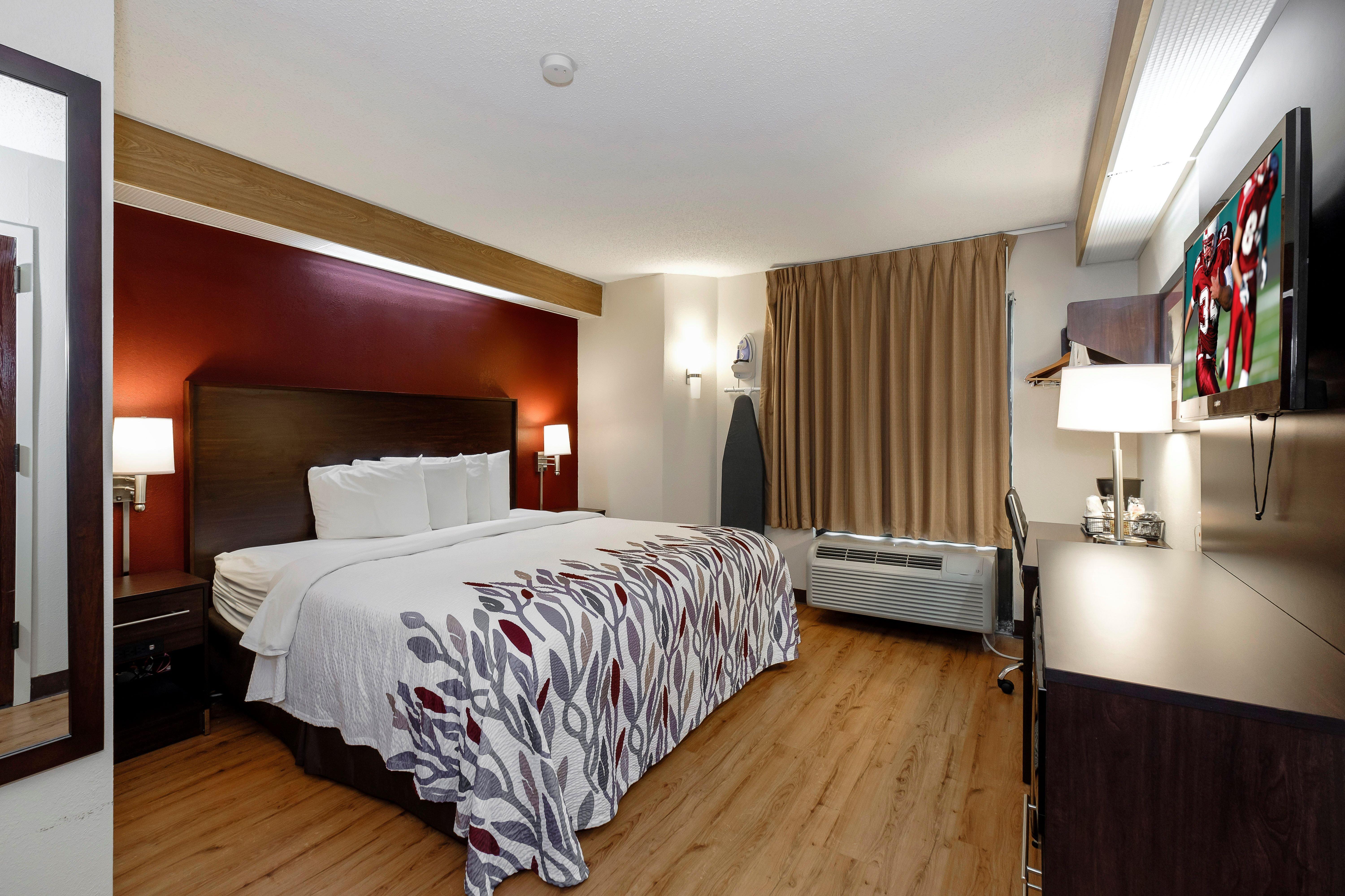 Red Roof Inn Pensacola Fairgrounds Экстерьер фото