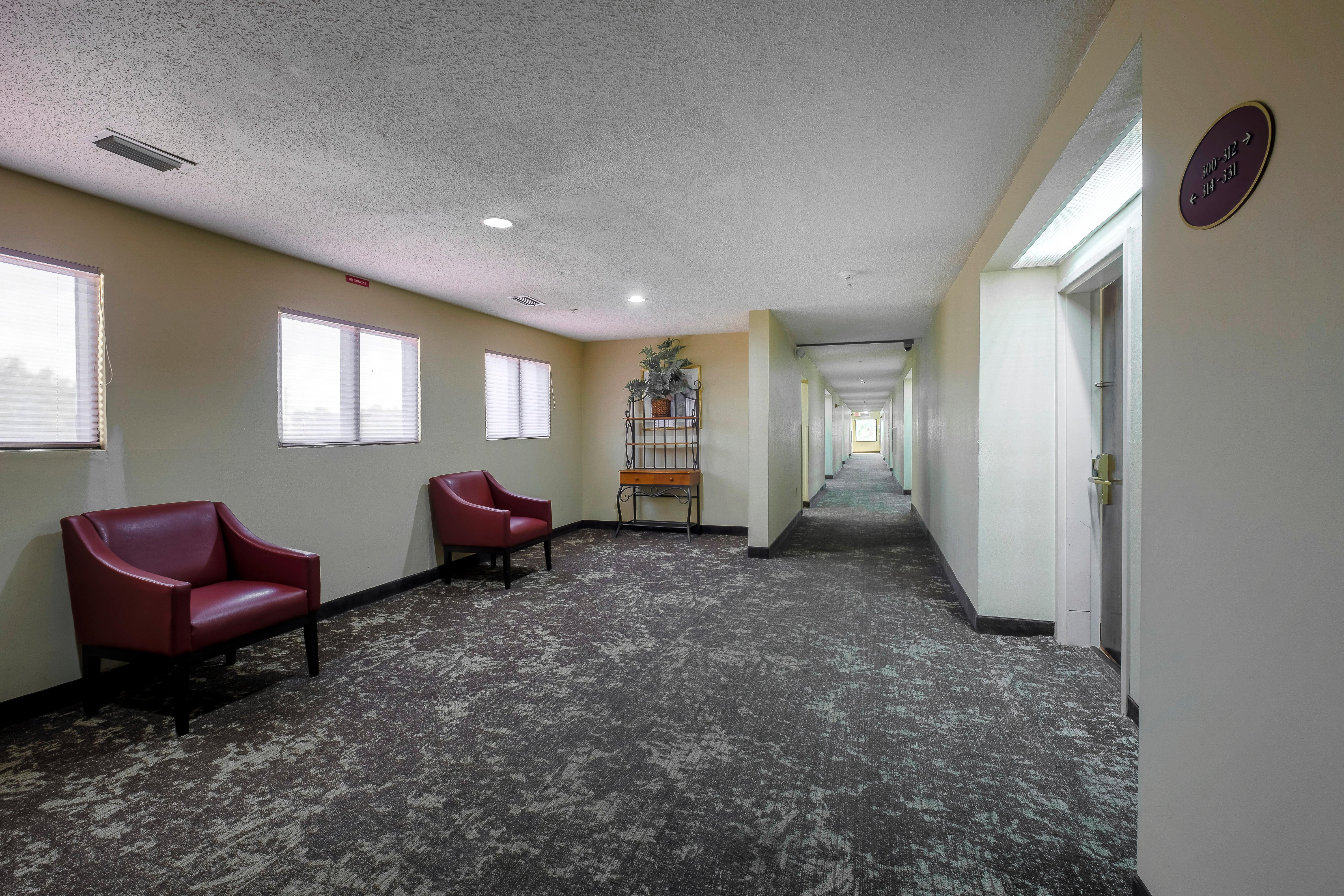 Red Roof Inn Pensacola Fairgrounds Экстерьер фото